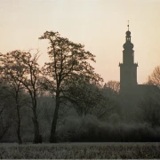 November/Wiesengrund, Hugenottenkriche
